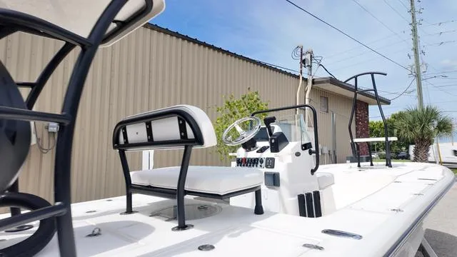 Slide: The Image of Spyder FX19 Vapor 2026 - 12