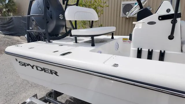 Slide: The Image of Spyder FX19 Vapor 2026 - 17