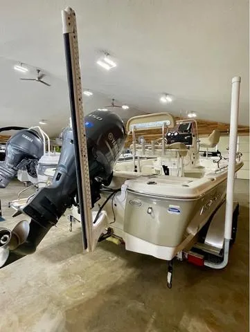 Slide: The Image of NauticStar 215 XTS 2019 - 11