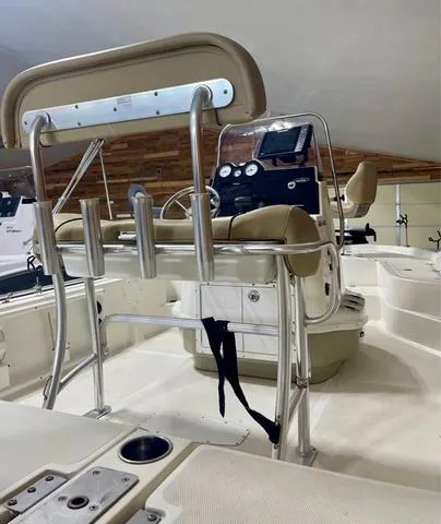 Slide: The Image of NauticStar 215 XTS 2019 - 12
