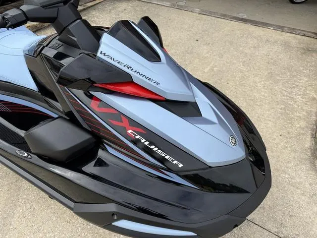 Slide: The Image of Yamaha VX Cruiser 2025 - 11