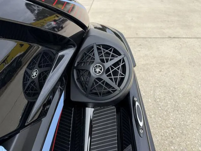 Slide: The Image of Yamaha VX Cruiser 2025 - 20