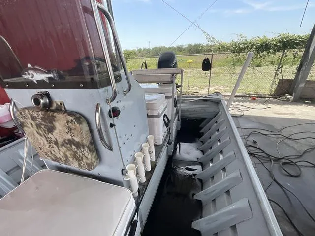 Slide: The Image of Alumacraft ALUMA CRAFT 2000 - 10