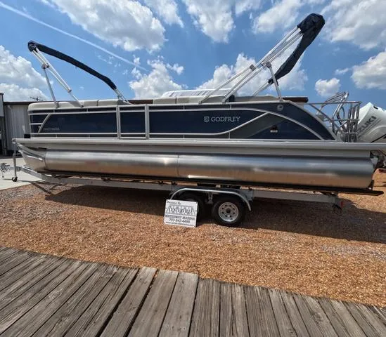 The Image of Sweetwater Sweetwater Lounge 2486 SFL In Stock Add for traile 2026 - 1