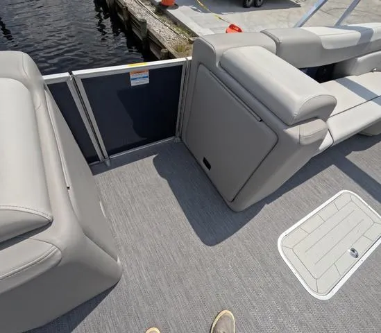 Slide: The Image of Sweetwater Sweetwater Lounge 2486 SFL In Stock Add for traile 2026 - 22