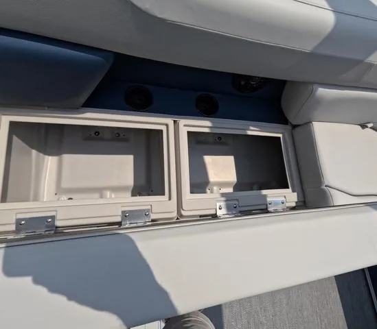 Slide: The Image of Sweetwater Sweetwater Lounge 2486 SFL In Stock Add for traile 2026 - 30