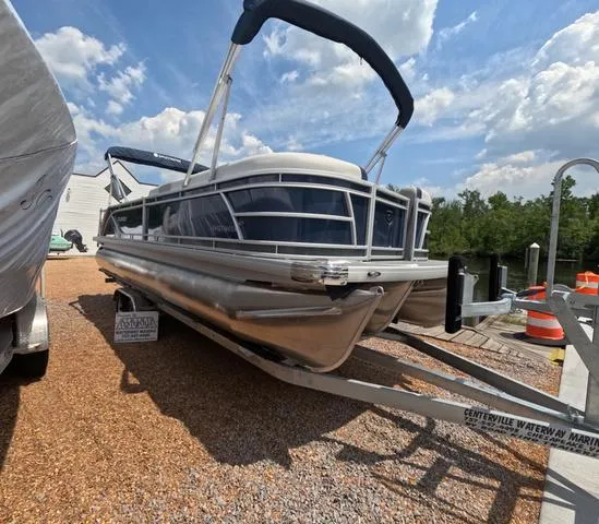 Slide: The Image of Sweetwater Sweetwater Lounge 2486 SFL In Stock Add for traile 2026 - 4