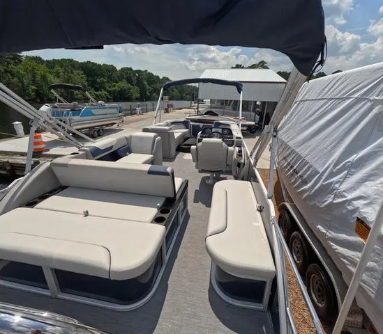 Slide: The Image of Sweetwater Sweetwater Lounge 2486 SFL In Stock Add for traile 2026 - 6