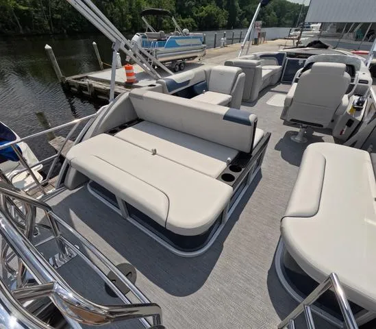 Slide: The Image of Sweetwater Sweetwater Lounge 2486 SFL In Stock Add for traile 2026 - 7