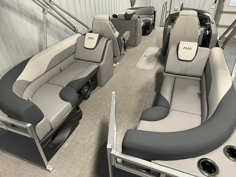 Slide: The Image of 2025 Avalon LSZ Quad Lounger interior with luxurious seating and modern design. - 6