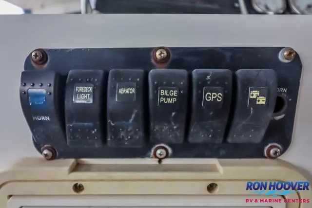 Slide: The Image of Mako 18 LTS 2012 - 21