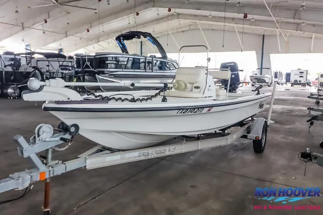 Slide: The Image of Mako 18 LTS 2012 - 3