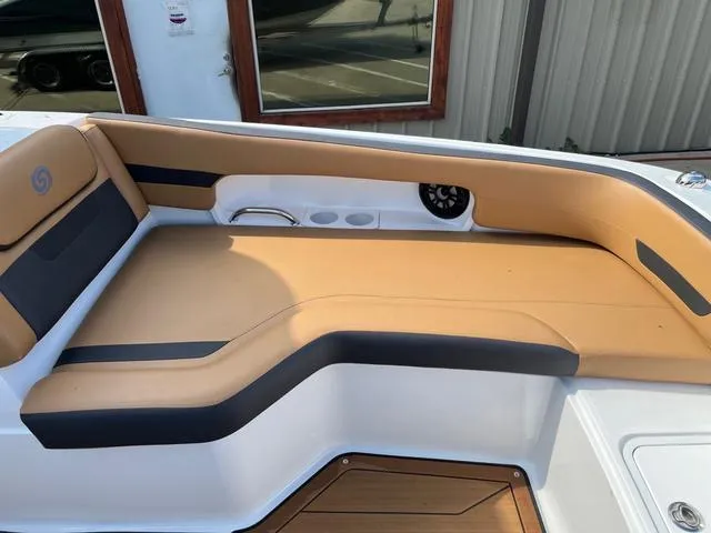 Slide: The Image of Hurricane SD235 2022 - 18