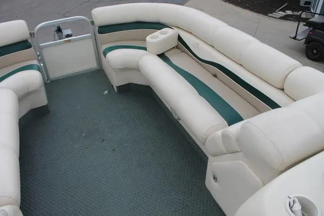 Slide: The Image of Bennington 2275RL 2002 - 12