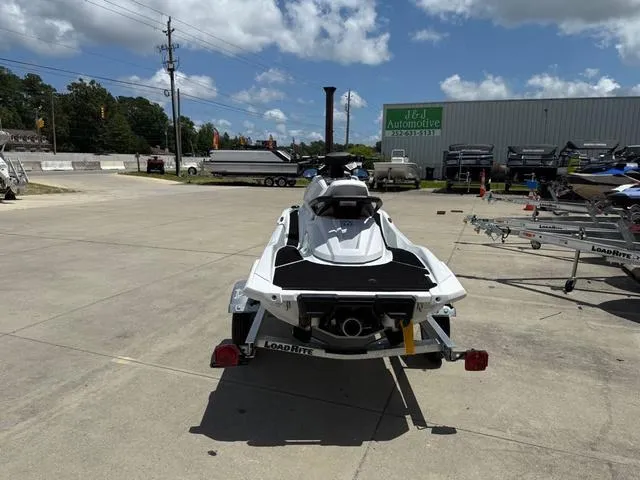 Slide: The Image of Yamaha VX Cruiser 2025 - 6