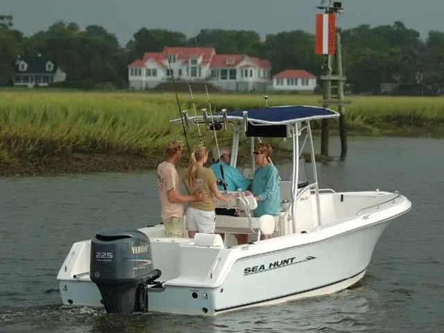 Slide: The Image of Sea Hunt Triton 220 2007 - 13