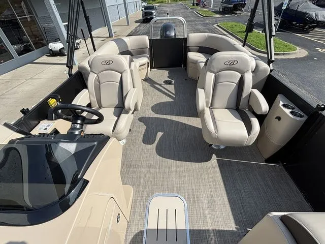Slide: The Image of Bentley Pontoons Navigator 223 / DF150ATLSS5 2026 - 23