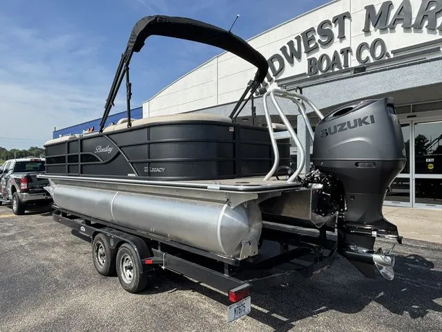 Slide: The Image of Bentley Pontoons Navigator 223 / DF150ATLSS5 2026 - 7