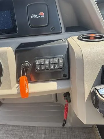 Slide: The Image of Sun Tracker Party Barge 18 DLX 2024 - 24