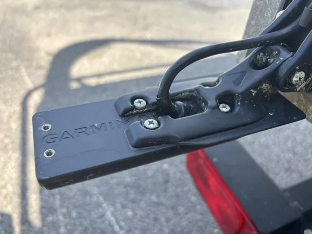 Slide: The Image of Sun Tracker Party Barge 18 DLX 2024 - 8