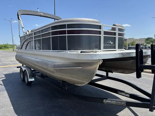 Slide: The Image of Bennington 22 SLX - Premium (22SLXP) 2018 - 4