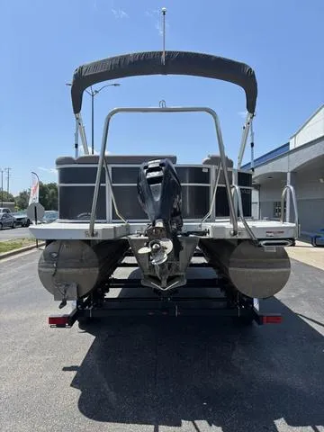 Slide: The Image of Bennington 22 SLX - Premium (22SLXP) 2018 - 7