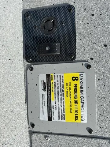 Slide: The Image of SeaArk Procat 240 / Suzuki DF250TXSS 2026 - 13