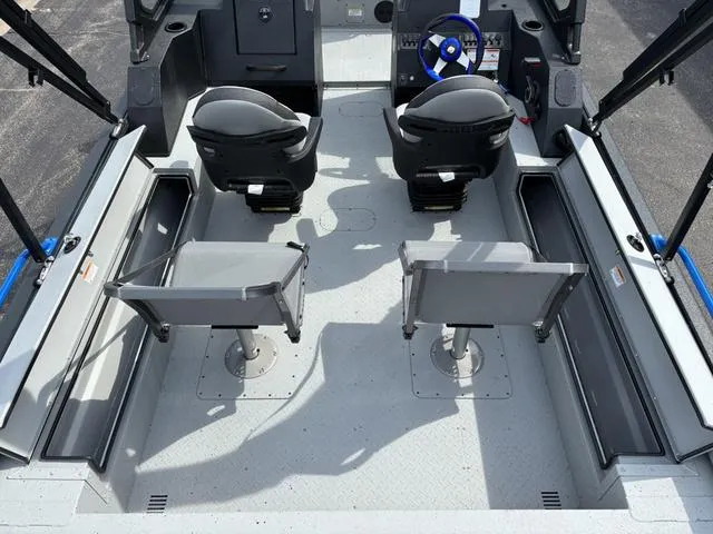 Slide: The Image of SeaArk Procat 240 / Suzuki DF250TXSS 2026 - 26