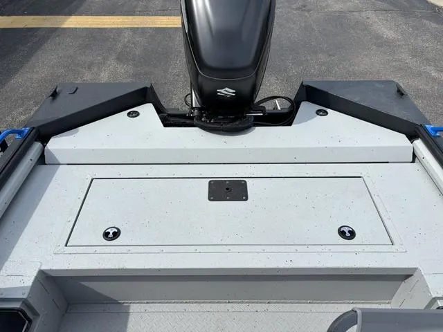 Slide: The Image of SeaArk Procat 240 / Suzuki DF250TXSS 2026 - 27