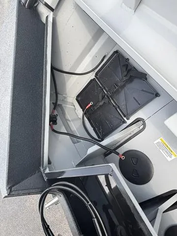 Slide: The Image of SeaArk Procat 240 / Suzuki DF250TXSS 2026 - 29