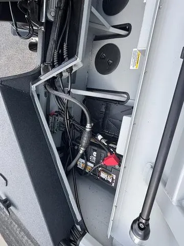 Slide: The Image of SeaArk Procat 240 / Suzuki DF250TXSS 2026 - 30