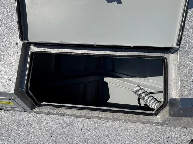 Slide: The Image of SeaArk Protege 200 / DF200ATXSS 2026 - 13