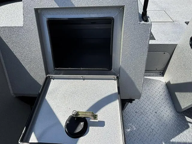 Slide: The Image of SeaArk Protege 200 / DF200ATXSS 2026 - 19