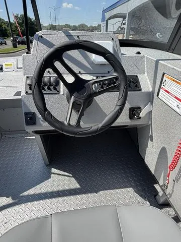 Slide: The Image of SeaArk Protege 200 / DF200ATXSS 2026 - 21