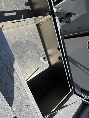 Slide: The Image of SeaArk Protege 200 / DF200ATXSS 2026 - 25