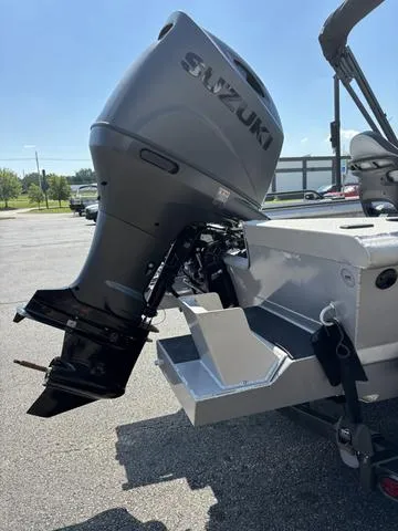 Slide: The Image of SeaArk Protege 200 / DF200ATXSS 2026 - 31