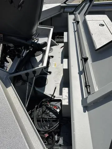 Slide: The Image of SeaArk Protege 200 / DF200ATXSS 2026 - 9