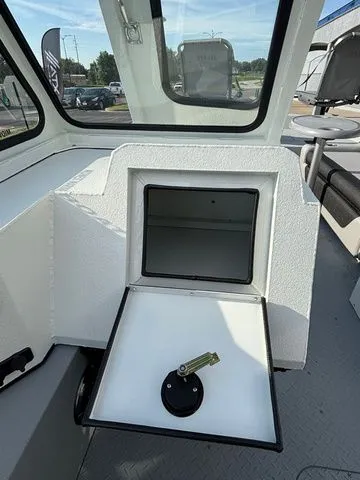 Slide: The Image of SeaArk Easy Cat / DF300APXSS 2026 - 35