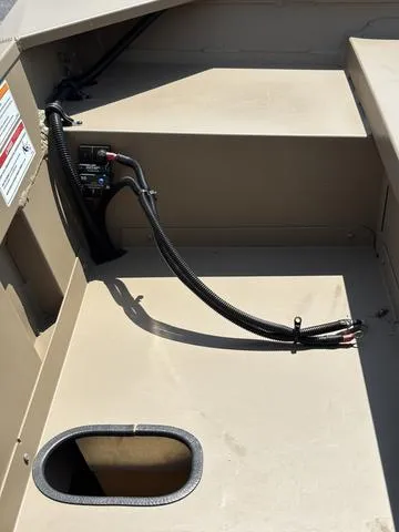 Slide: The Image of SeaArk 1652 Special 2026 - 11