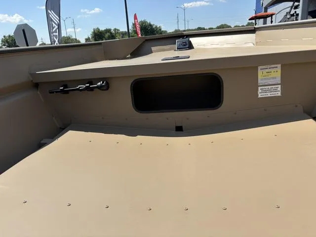 Slide: The Image of SeaArk 1652 Special 2026 - 15