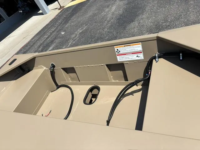 Slide: The Image of SeaArk 1652 Special 2026 - 21