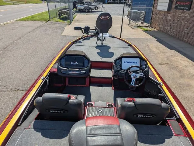 Slide: The Image of Triton 21 TrX 2017 - 5