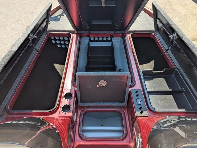 Slide: The Image of Triton 21 TrX 2017 - 8