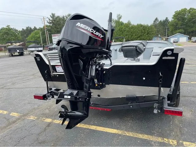 Slide: The Image of Lund Alaskan 1675 Tiller 2025 - 6