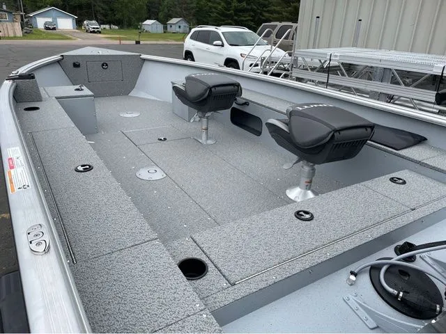 Slide: The Image of Lund Alaskan 1675 Tiller 2025 - 9