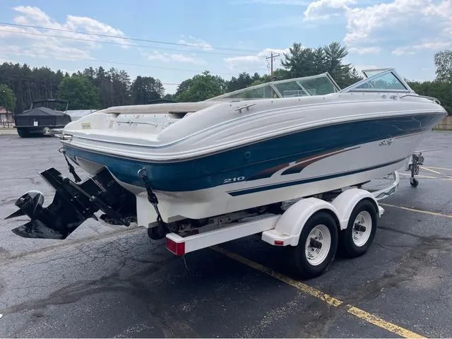 Slide: The Image of Sea Ray 210 Bow Rider 1998 - 5