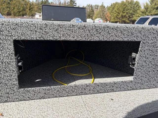 Slide: The Image of Lund 1800 Explorer SS 2026 - 32