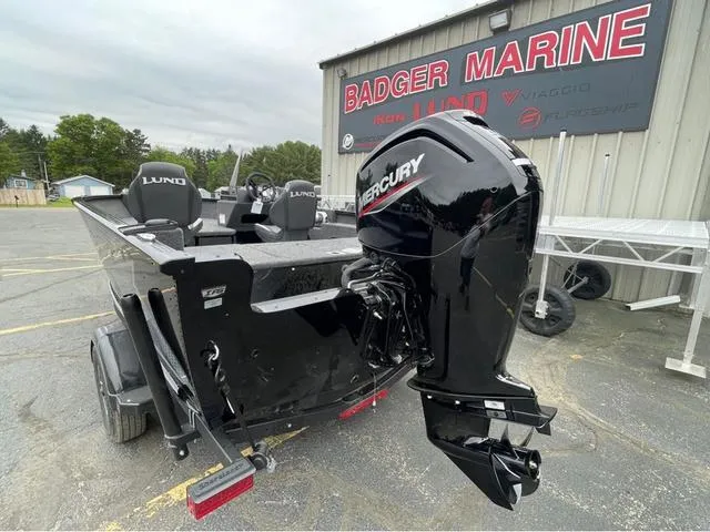 Slide: The Image of Lund ADVENTURE 1675 SS 2026 - 13