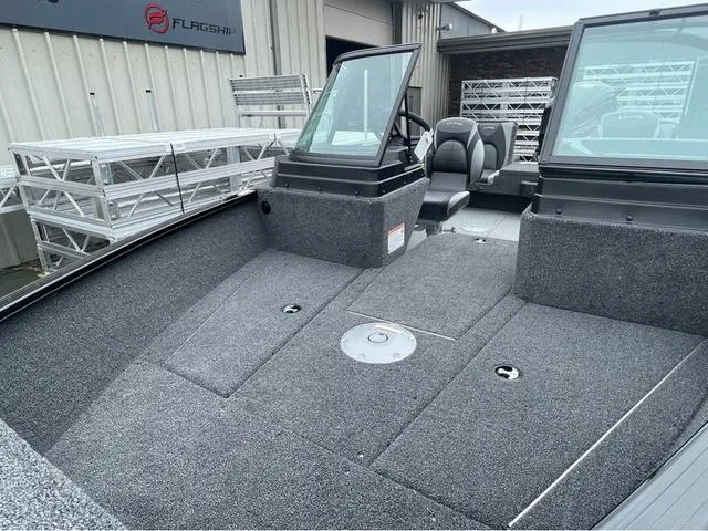 Slide: The Image of Lund 1775 Adventure Sport 2026 - 8