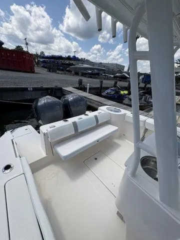 Slide: The Image of Robalo R272 Center Console 2020 - 20